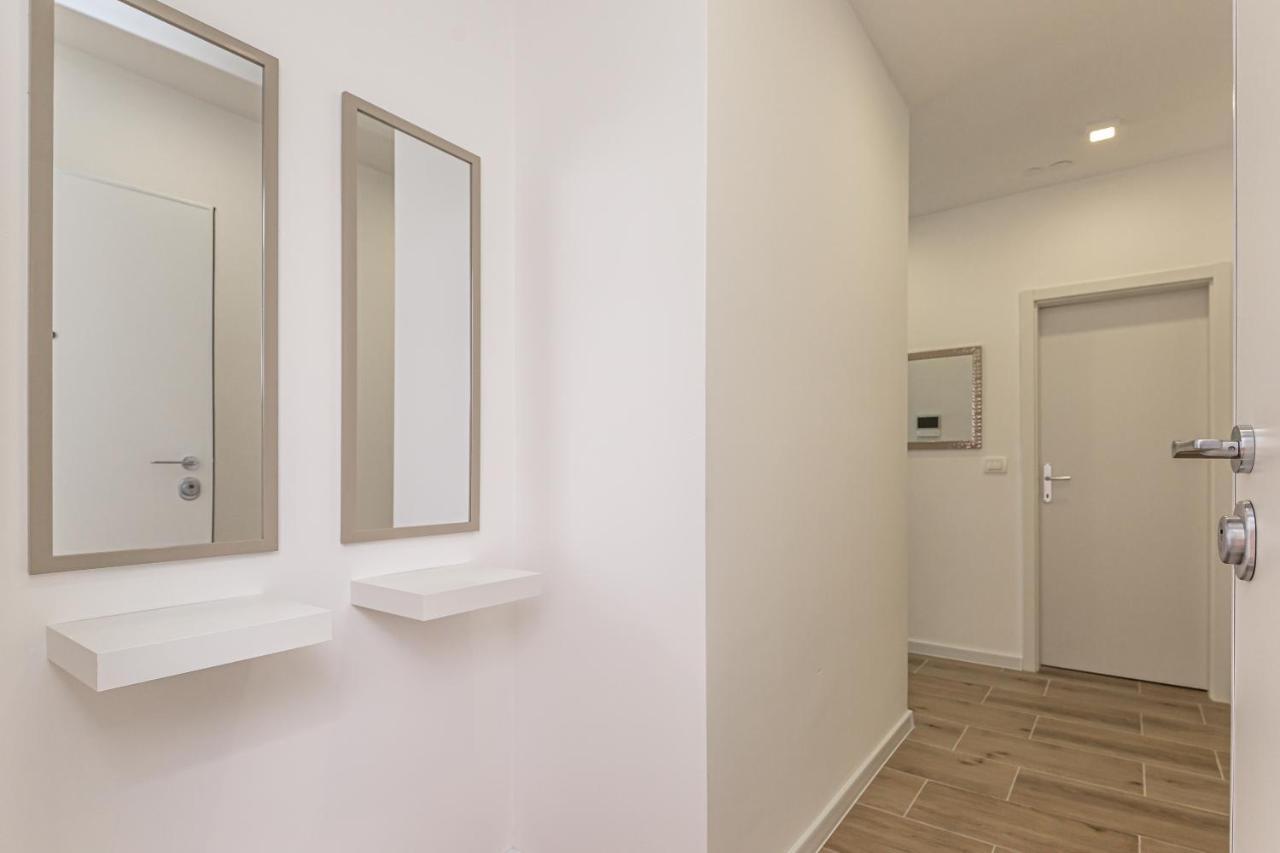 Luxury 2 Bedroom Apartment With Sea View Baška Voda Buitenkant foto